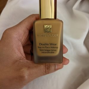 Estee Lauder Double Wear Foundation